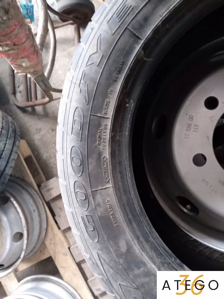 225/55*17 Шины б/у