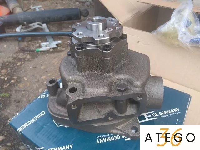 Насос водяной для комбайна двигателя OM366/OM366LA