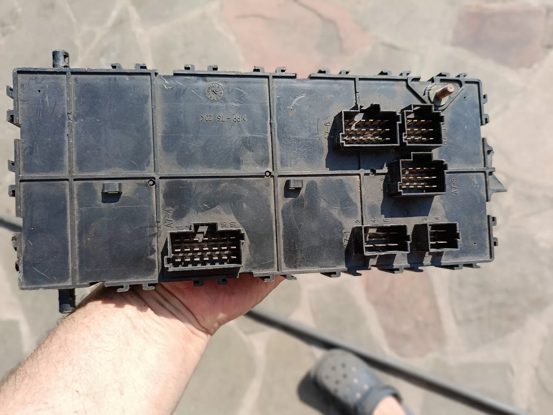 0015432016 Блок предохранителей Мерседес-Бенц