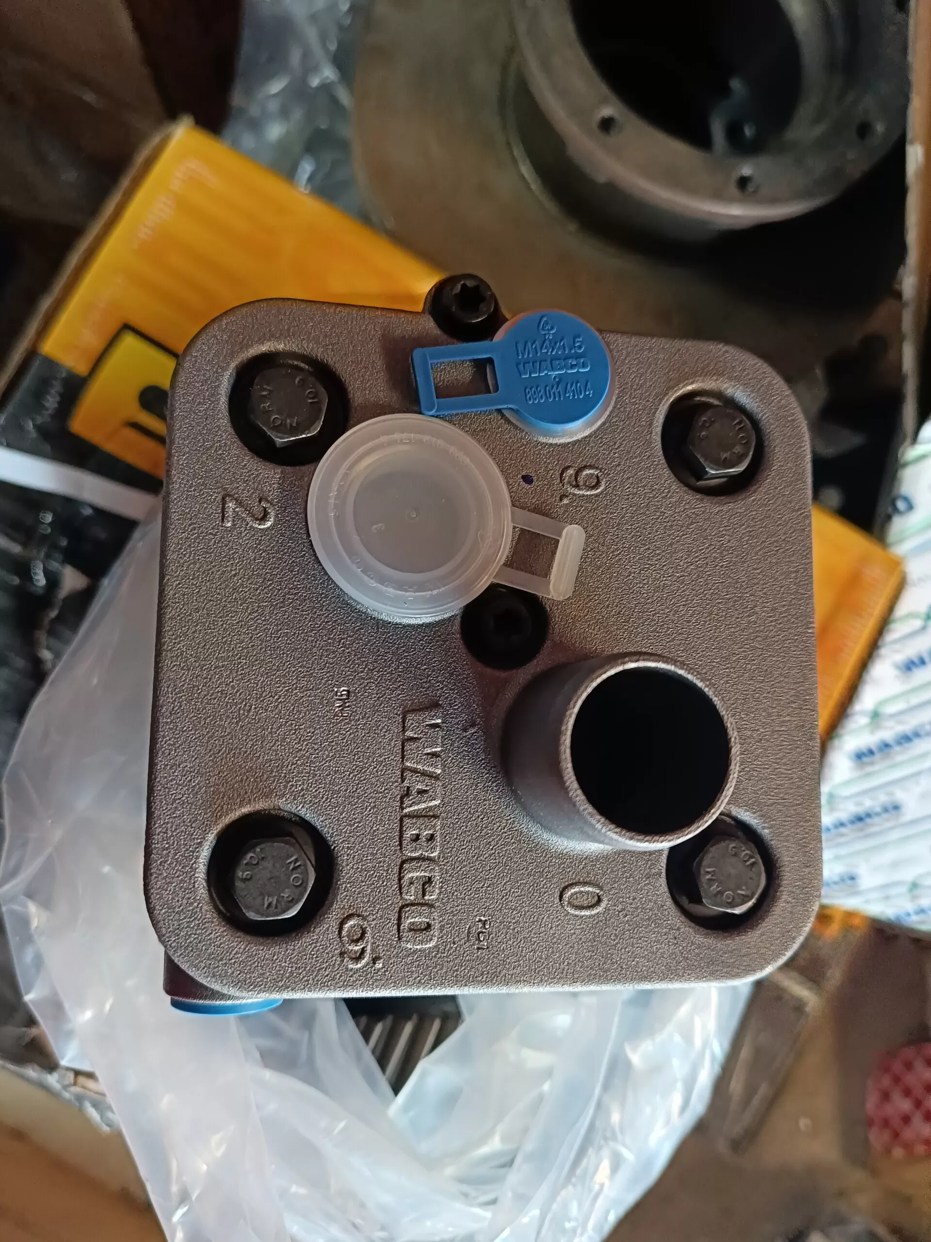 Компрессор воздушный  [одноцилиндровый] WABCO 4111510090