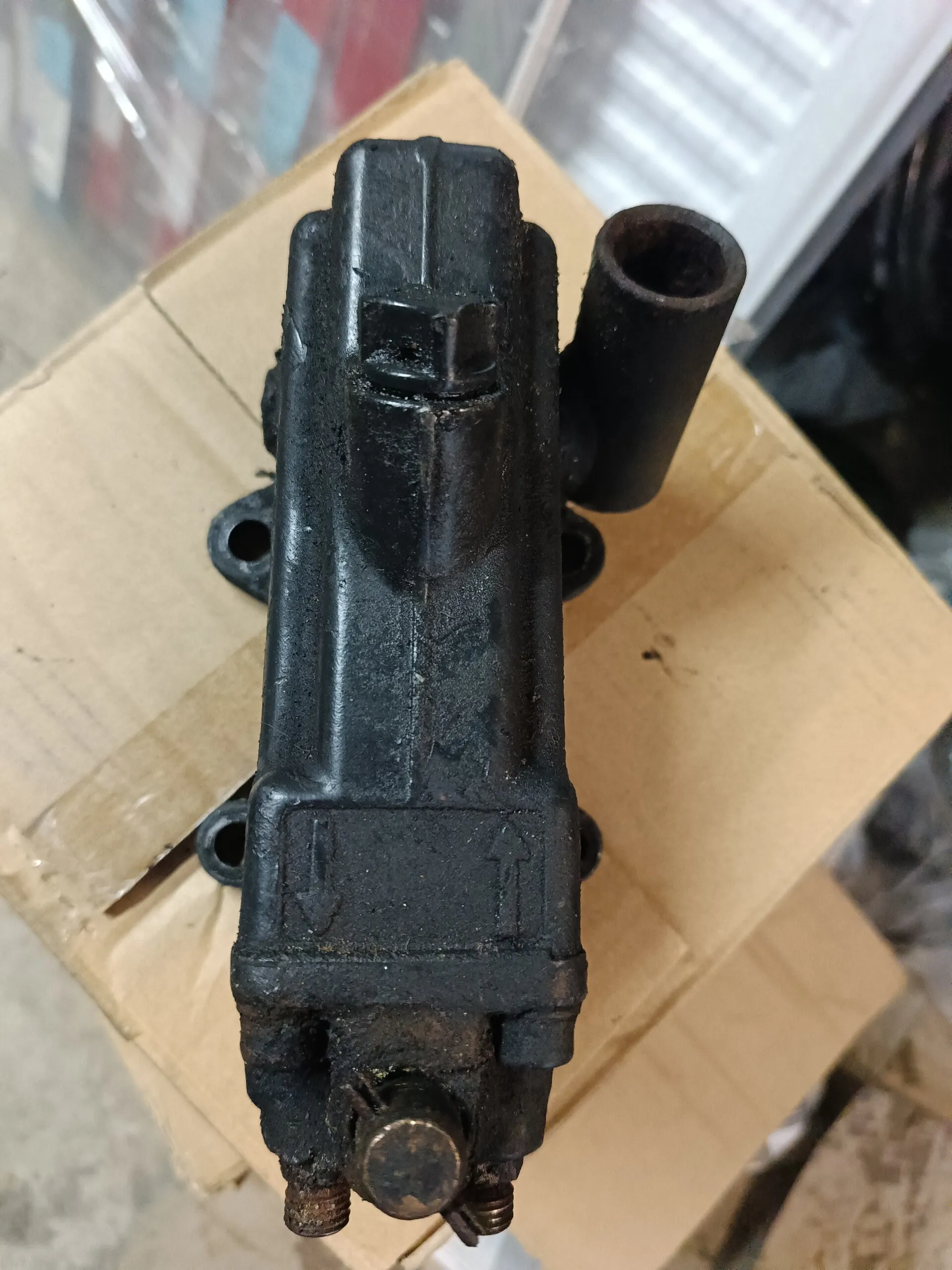 Насос подъема кабины MAN