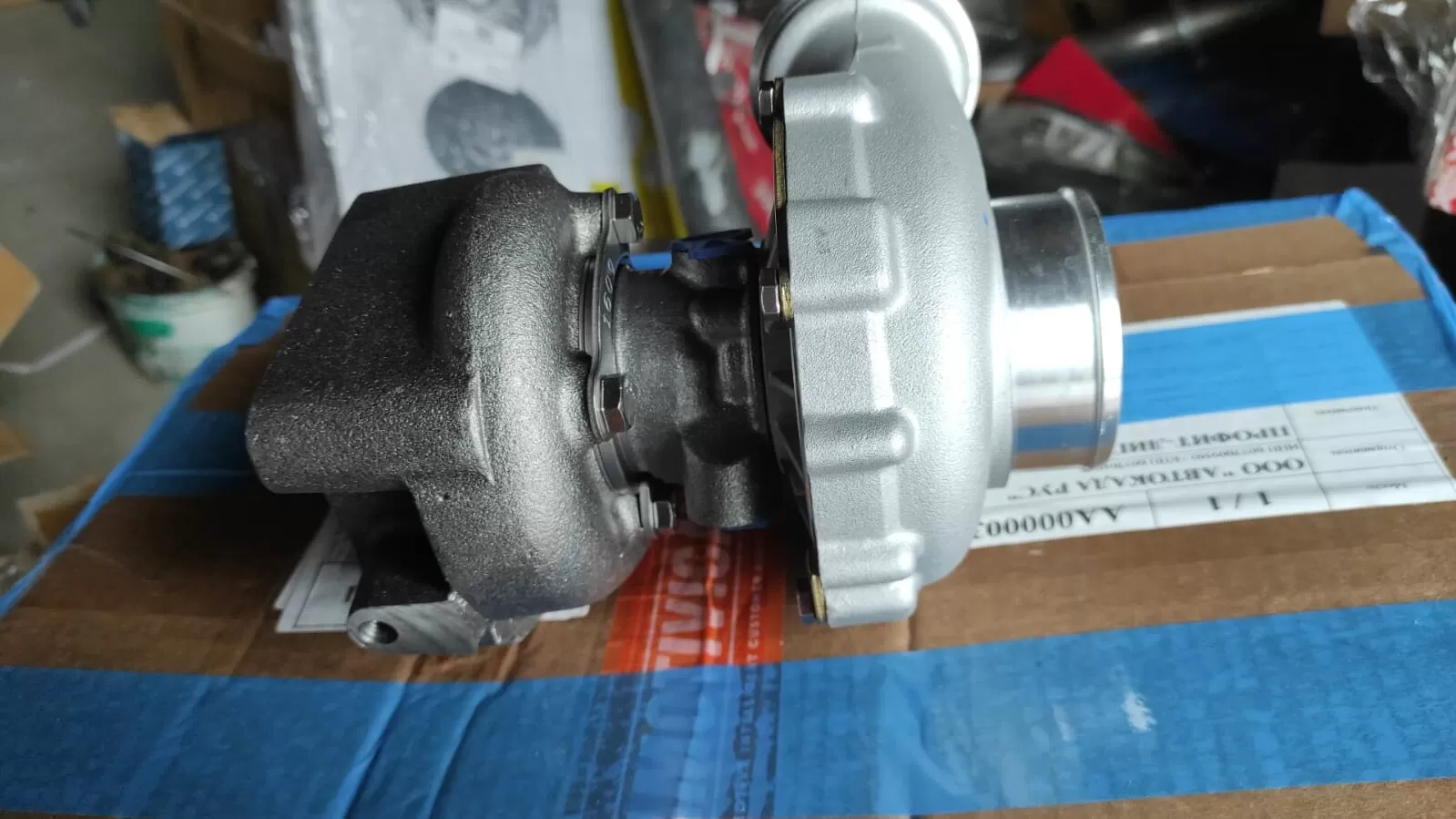 Турбокомпрессор двигателя Mercedes-Benz Atego