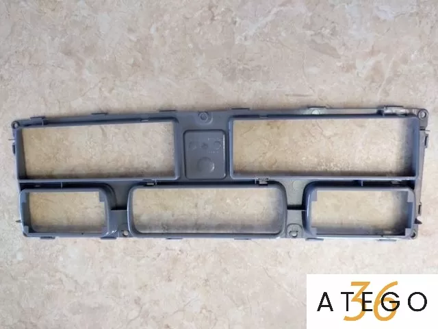 A9438461024 рамка-кронштейн верхней панели Атего