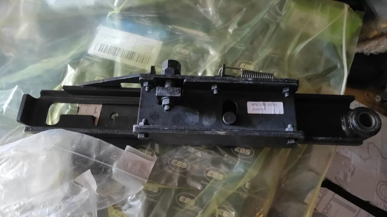 9703101053 Распорка кабины Мерседес-Бенц Атего