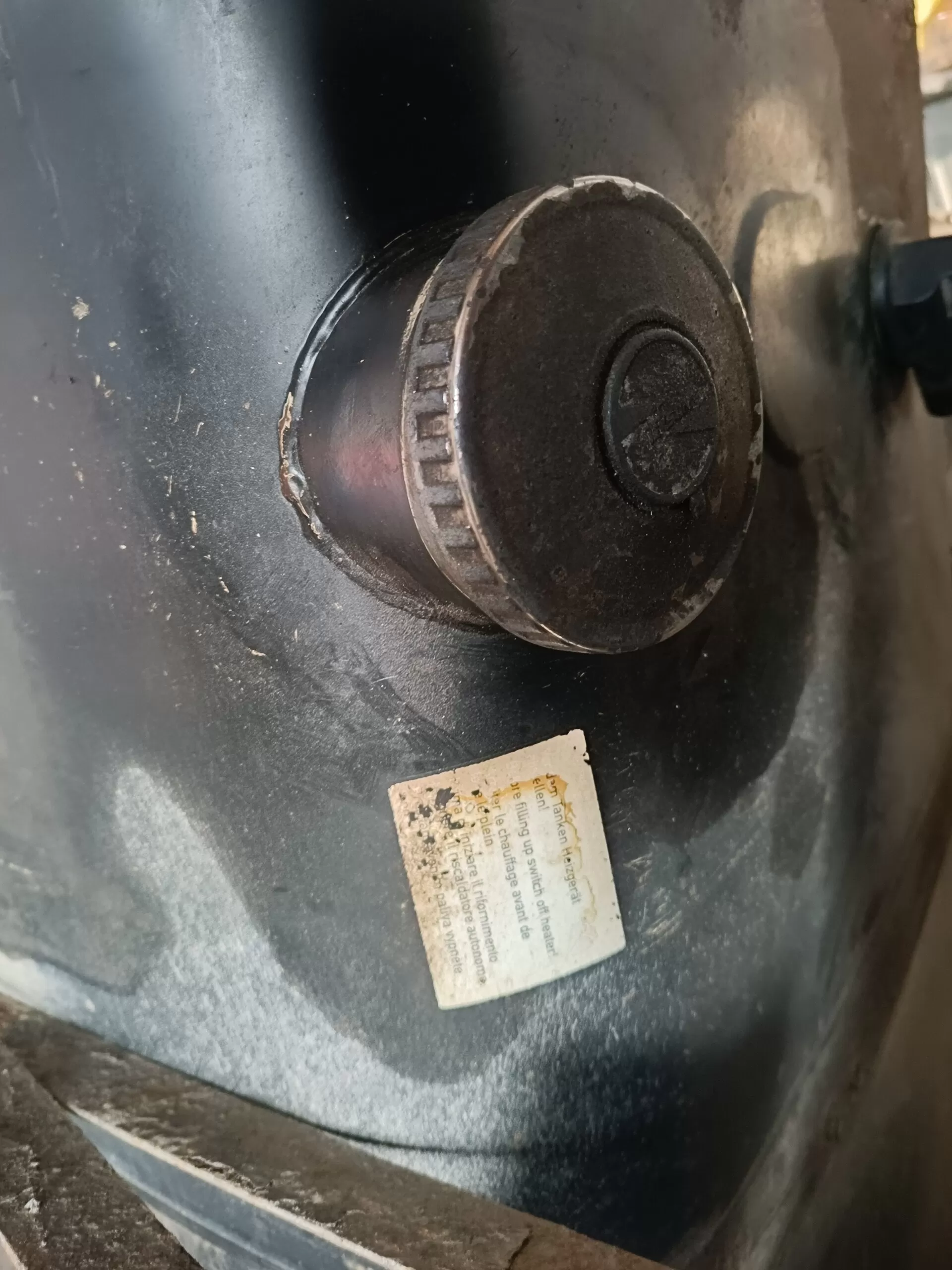 бак топливный 300 л на MAN LE