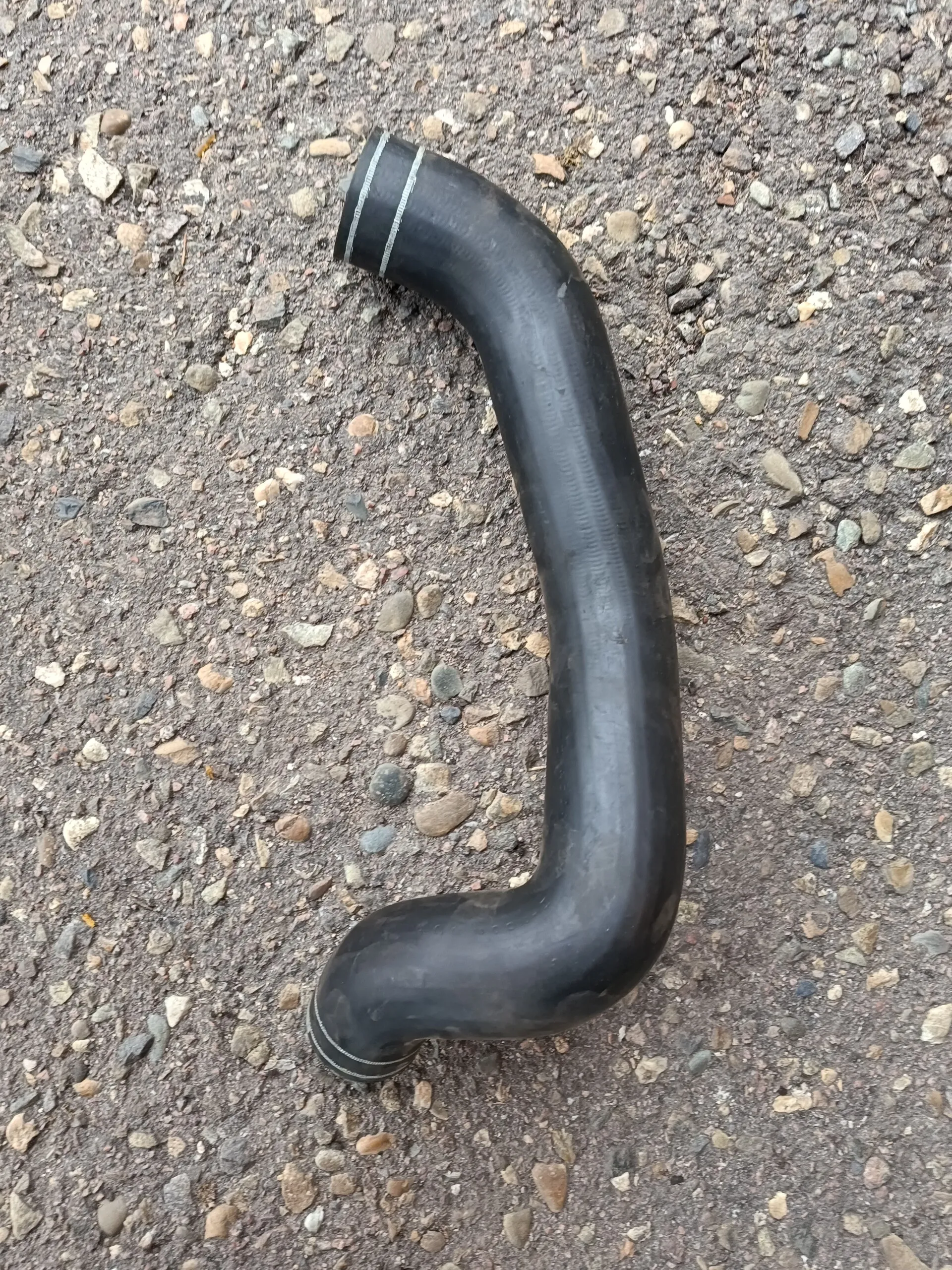 патрубок радиатора Мерседес-Бенц Atego  9735010082 нижний