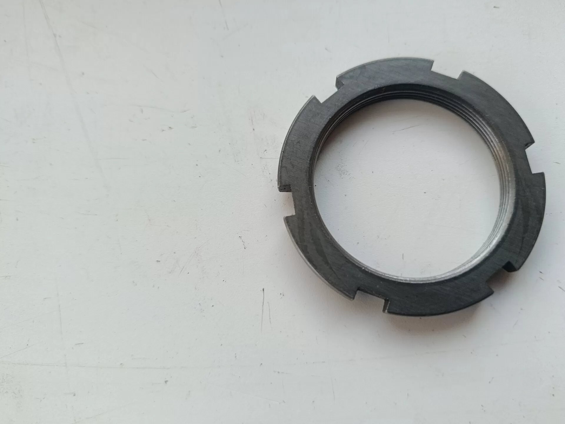 6743560126 гайка ступицы задней